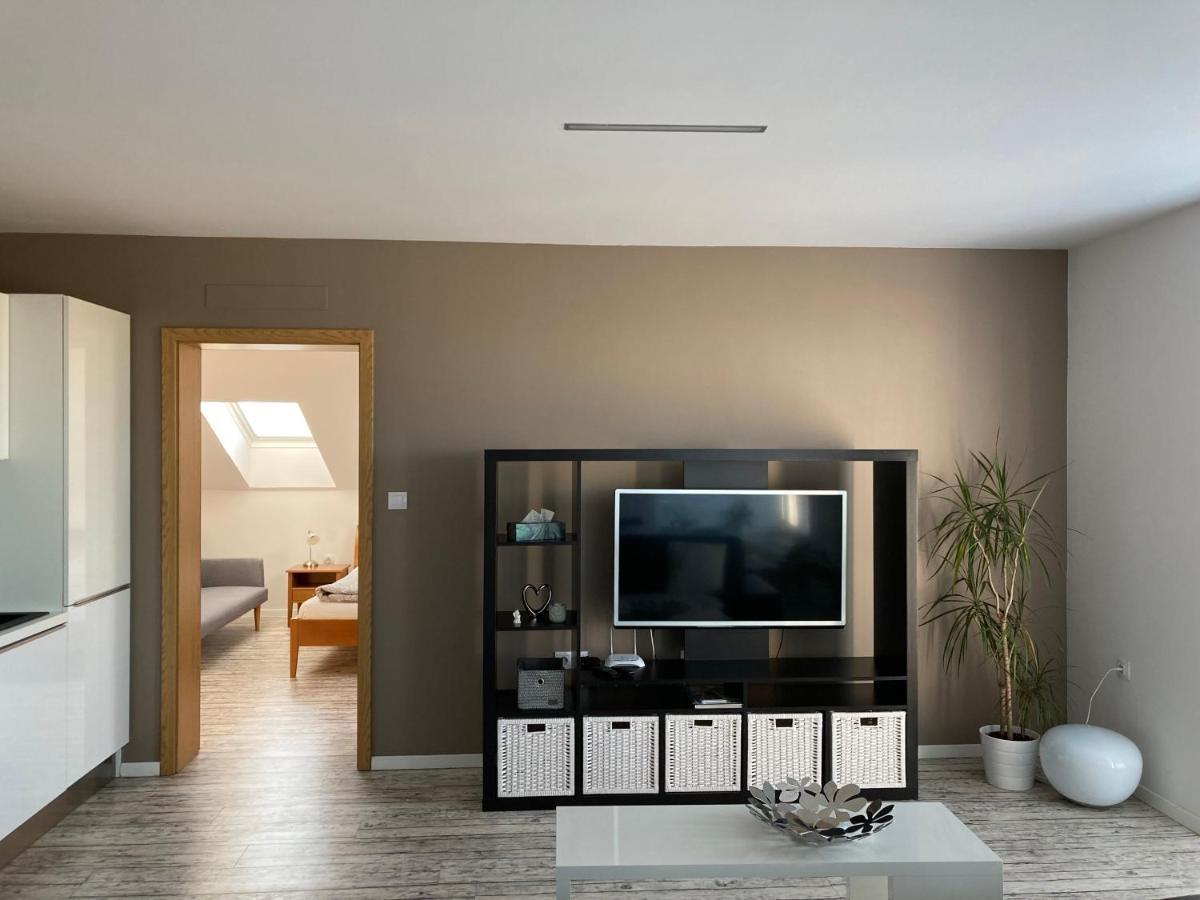 Apartment Husova Podebrady Exterior photo